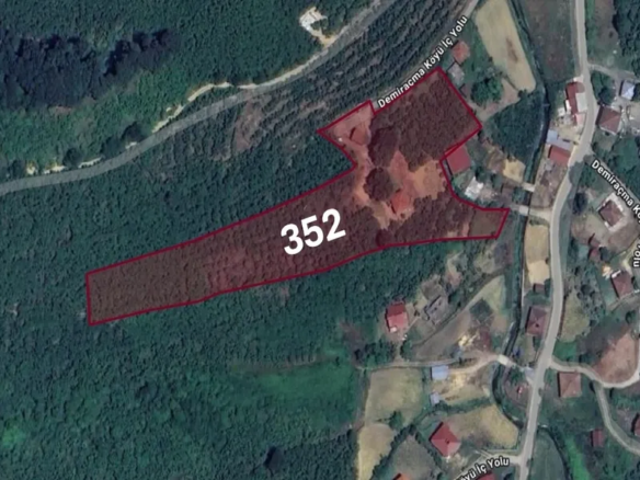 Exclusive, Prime Land for Sale in Sakarya, Kocaali District | L352