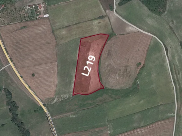 For sale, land opposite the Emlak Konut project and directly on the Istanbul Canal in Arnavutkoy, Dursunköy. | L219