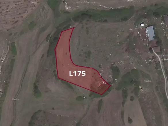 L175 Arnavtkoy Land