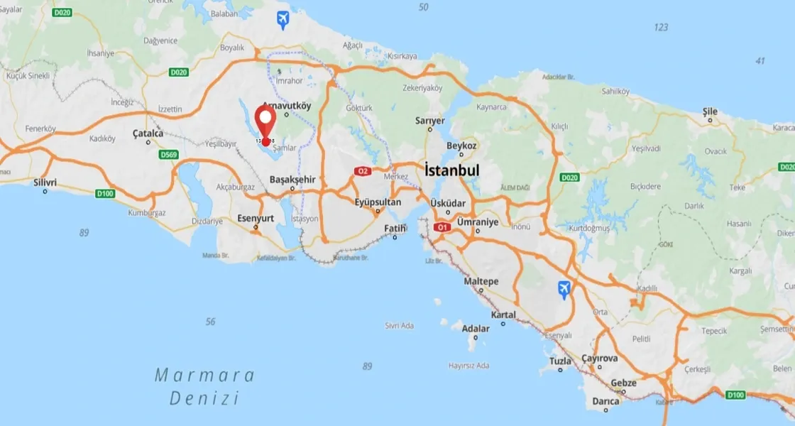 Land for Sale in Arnavutköy Hacımaşlı, Suitable for Residential/Commercial Permit | L345