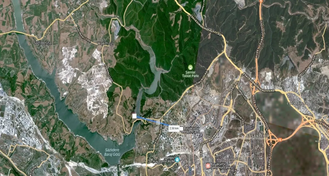 Land for sale in Arnavutköy, Hacımaşlı, suitable for residential + commercial licensing | L353
