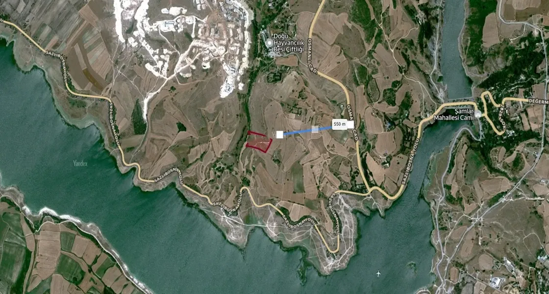 Land for sale in Arnavutköy Hacımaşlı, suitable for residential/commercial permit | L346