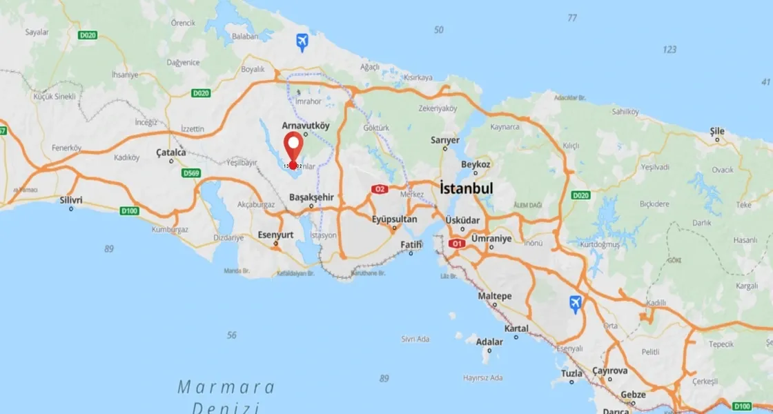 Land for sale in Arnavutköy Hacımaşlı, suitable for residential/commercial permit | L346