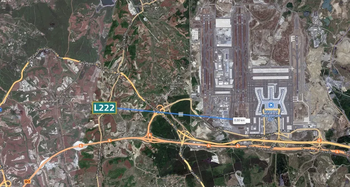Tourist-commercial land with a license for sale in Arnavutkoy, in Baklalı | L222