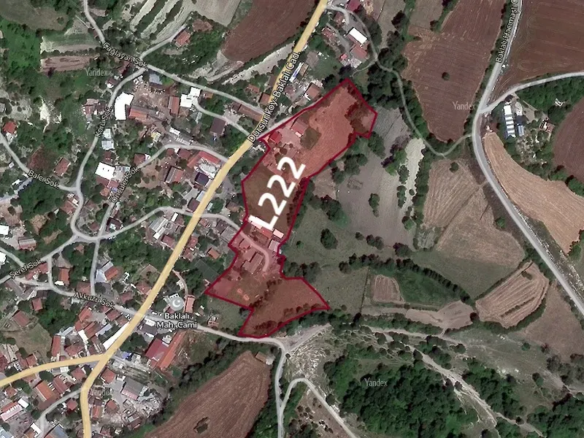 Tourist-commercial land with a license for sale in Arnavutkoy, in Baklalı | L222